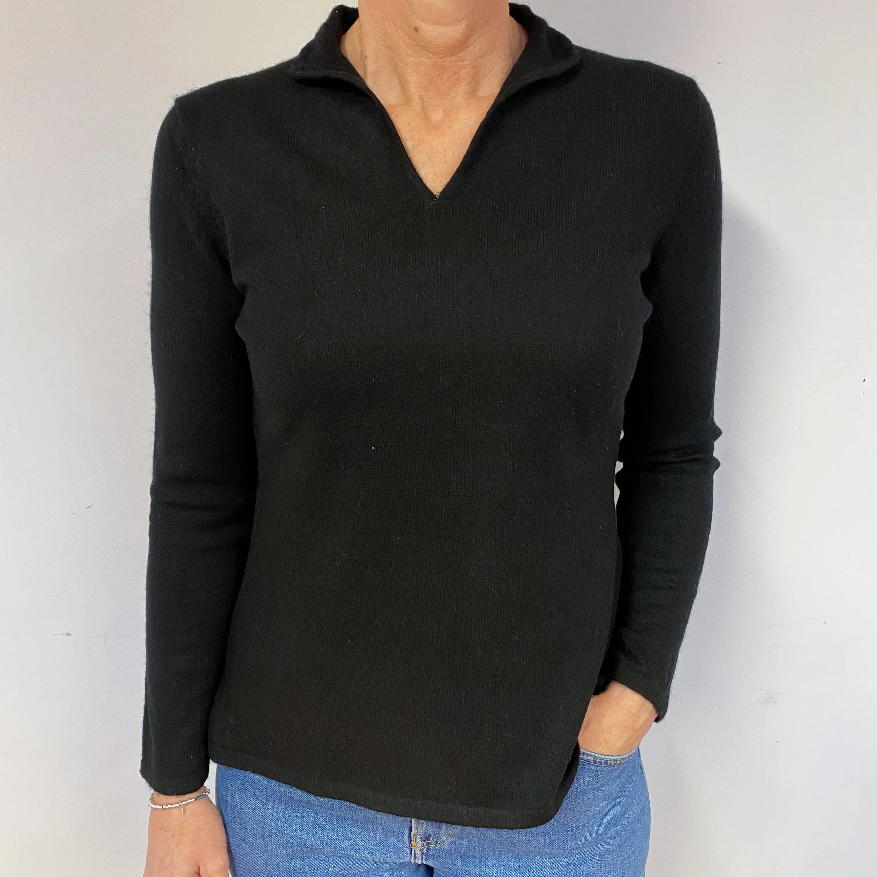 Black Collared Cashmere V-Neck Jumper Medium