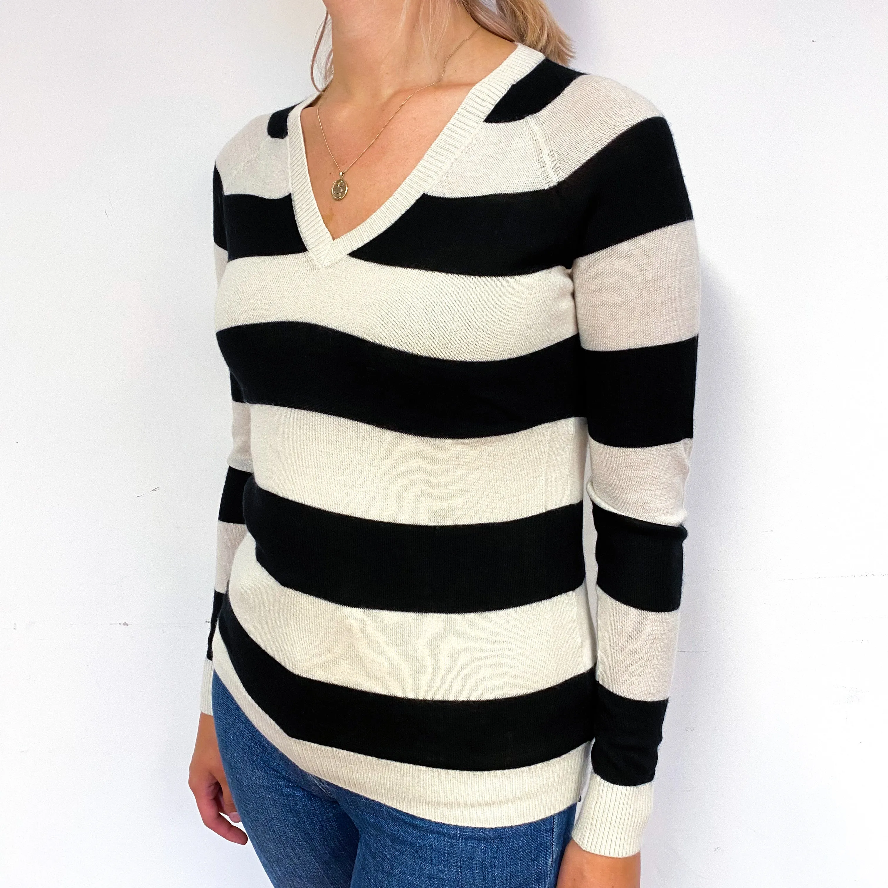 Black Cream Stripe Cashmere V-Neck Jumper Small